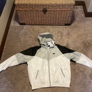 Nike windbreaker jacket